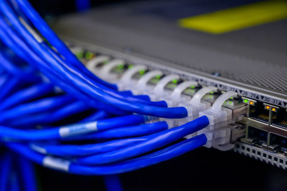 Strukturierte Netzwerkverkabelung in einem Patchfeld